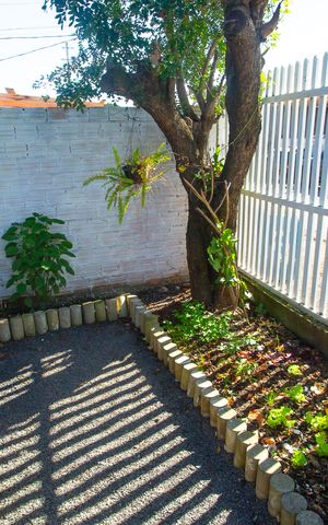 Casa à venda com 80m², 2 quartos e 1 vaga Casa à venda com 80m², 2 quartos e 1 vagaÁrea comum