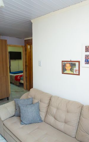 Casa à venda com 80m², 2 quartos e 1 vaga Casa à venda com 80m², 2 quartos e 1 vagaSala