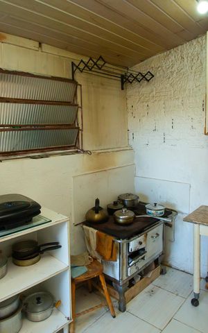 Casa à venda com 80m², 2 quartos e 1 vaga Casa à venda com 80m², 2 quartos e 1 vagaCozinha externa