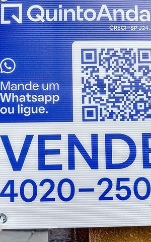 Casa à venda com 240m², 2 quartos e 2 vagasPlaquinha