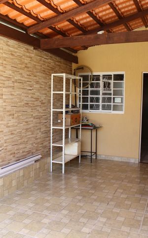 Casa à venda com 200m², 3 quartos e 2 vagasGaragem