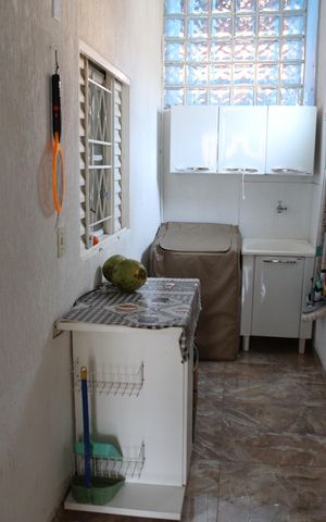 Casa à venda com 200m², 3 quartos e 2 vagasÁrea de Serviço