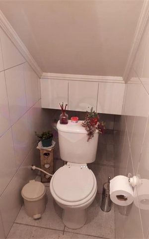 Casa à venda com 90m², 3 quartos e 4 vagas