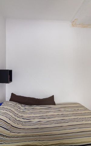 Casa à venda com 180m², 3 quartos e 4 vagas Casa à venda com 180m², 3 quartos e 4 vagasQuarto 2