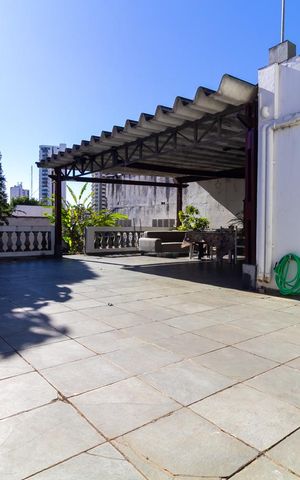 Casa à venda com 180m², 3 quartos e 4 vagas Casa à venda com 180m², 3 quartos e 4 vagasChurrasqueira