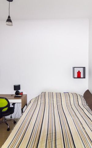 Casa à venda com 180m², 3 quartos e 4 vagas Casa à venda com 180m², 3 quartos e 4 vagasQuarto 2