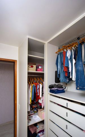 Casa à venda com 215m², 3 quartos e 2 vagasCloset da suíte 2