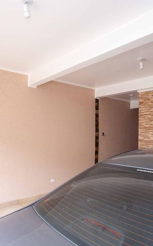 Casa à venda com 215m², 3 quartos e 2 vagasGaragem