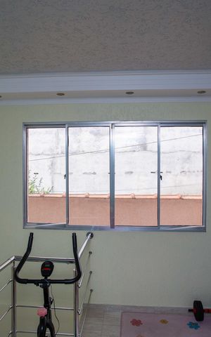 Casa à venda com 215m², 3 quartos e 2 vagasHall