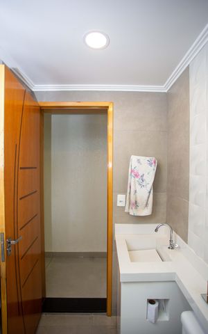 Casa à venda com 215m², 3 quartos e 2 vagasBanheiro Social