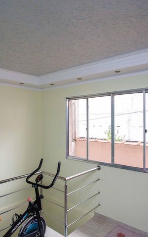 Casa à venda com 215m², 3 quartos e 2 vagasHall