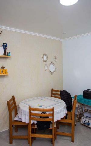 Casa à venda com 215m², 3 quartos e 2 vagasQuarto 1