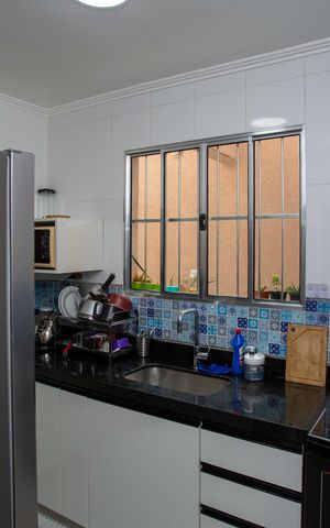 Casa à venda com 215m², 3 quartos e 2 vagasCozinha