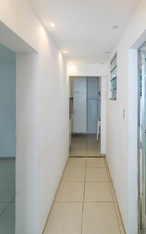 Casa à venda com 59m², 2 quartos e sem vaga Casa à venda com 59m², 2 quartos e sem vagaCorredor