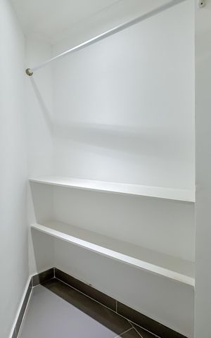 Casa de condomínio para alugar com 30m², 1 quarto e sem vaga Casa de condomínio para alugar com 30m², 1 quarto e sem vagaCloset do quarto
