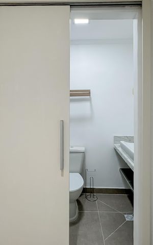 Casa de condomínio para alugar com 30m², 1 quarto e sem vaga Casa de condomínio para alugar com 30m², 1 quarto e sem vagaBanheiro do Quarto
