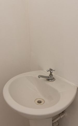 Apartamento à venda com 139m², 2 quartos e 1 vaga Apartamento à venda com 139m², 2 quartos e 1 vagaBanheiro 2