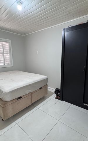 Casa para alugar com 80m², 3 quartos e 2 vagas Casa para alugar com 80m², 3 quartos e 2 vagasQuarto 3