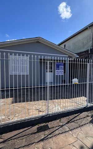 Casa para alugar com 80m², 3 quartos e 2 vagas Casa para alugar com 80m², 3 quartos e 2 vagasFachada