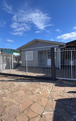 Casa para alugar com 80m², 3 quartos e 2 vagas Casa para alugar com 80m², 3 quartos e 2 vagasFachada
