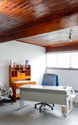 Casa à venda com 222m², 3 quartos e 2 vagas Casa à venda com 222m², 3 quartos e 2 vagasSacada