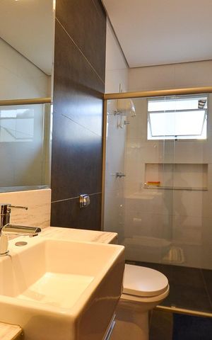 Casa à venda com 420m², 4 quartos e 6 vagasBanheiro Social