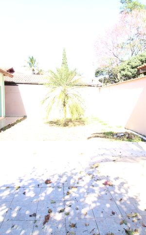 Casa para alugar com 450m², 4 quartos e 4 vagasQuintal
