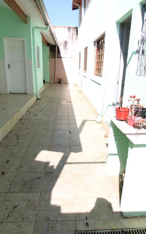 Casa para alugar com 450m², 4 quartos e 4 vagasQuintal