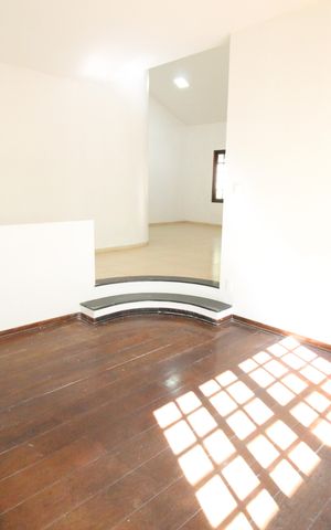 Casa para alugar com 450m², 4 quartos e 4 vagasSala 2