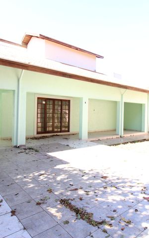 Casa para alugar com 450m², 4 quartos e 4 vagasFachada da Casa