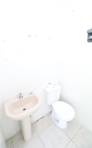 Casa para alugar com 450m², 4 quartos e 4 vagasEdícula Banheiro