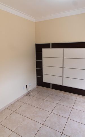Casa de condomínio para alugar com 90m², 3 quartos e 2 vagas Casa de condomínio para alugar com 90m², 3 quartos e 2 vagasSala