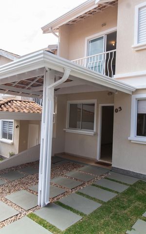 Casa de condomínio para alugar com 90m², 3 quartos e 2 vagas Casa de condomínio para alugar com 90m², 3 quartos e 2 vagasGaragem