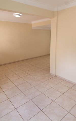 Casa de condomínio para alugar com 90m², 3 quartos e 2 vagas Casa de condomínio para alugar com 90m², 3 quartos e 2 vagasSala