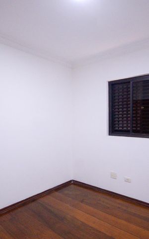 Apartamento à venda com 196m², 4 quartos e 3 vagas Apartamento à venda com 196m², 4 quartos e 3 vagasQuarto 1