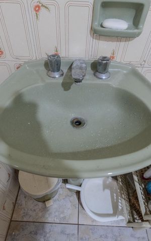 Apartamento à venda com 65m², 2 quartos e sem vaga Apartamento à venda com 65m², 2 quartos e sem vagaBanheiro