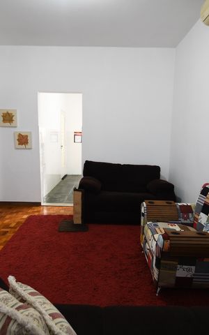 Casa à venda com 255m², 2 quartos e 2 vagasSala