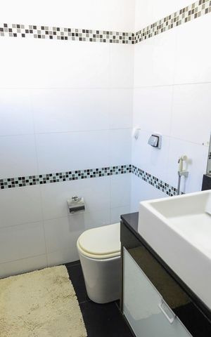 Apartamento à venda com 98m², 2 quartos e sem vagaBanheiro da Suíte