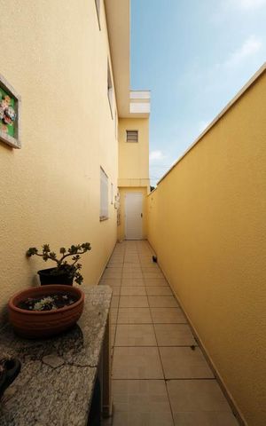 Casa à venda com 125m², 3 quartos e 2 vagasÁrea externa