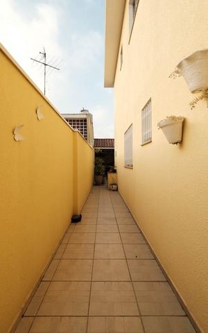 Casa à venda com 125m², 3 quartos e 2 vagasÁrea externa
