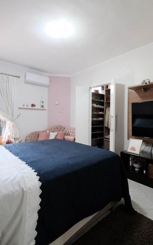 Casa à venda com 125m², 3 quartos e 2 vagasSuíte