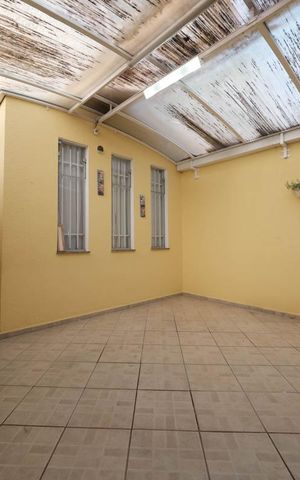 Casa à venda com 125m², 3 quartos e 2 vagasGaragem