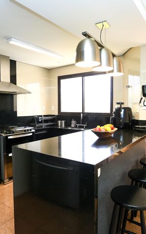 Apartamento à venda com 240m², 4 quartos e 4 vagasCozinha