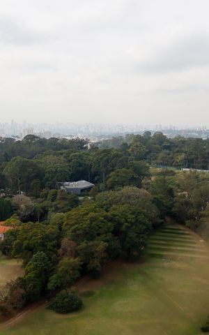 Apartamento à venda com 187m², 3 quartos e 4 vagas Apartamento à venda com 187m², 3 quartos e 4 vagasVista da Sacada