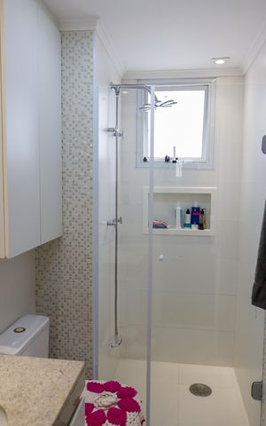 Apartamento à venda com 187m², 3 quartos e 4 vagas Apartamento à venda com 187m², 3 quartos e 4 vagasBanheiro da Suíte 1