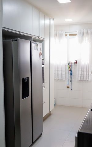 Apartamento à venda com 187m², 3 quartos e 4 vagas Apartamento à venda com 187m², 3 quartos e 4 vagasCozinha
