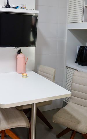 Apartamento à venda com 187m², 3 quartos e 4 vagas Apartamento à venda com 187m², 3 quartos e 4 vagasCozinha