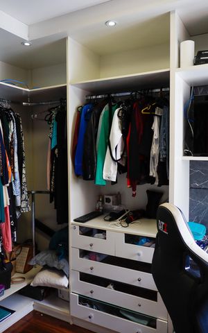 Apartamento à venda com 187m², 3 quartos e 4 vagas Apartamento à venda com 187m², 3 quartos e 4 vagasCloset da suíte 2