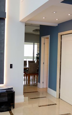 Apartamento à venda com 187m², 3 quartos e 4 vagas Apartamento à venda com 187m², 3 quartos e 4 vagasSala