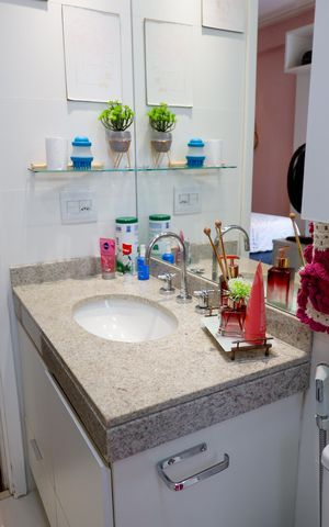 Apartamento à venda com 187m², 3 quartos e 4 vagas Apartamento à venda com 187m², 3 quartos e 4 vagasBanheiro da Suíte 1